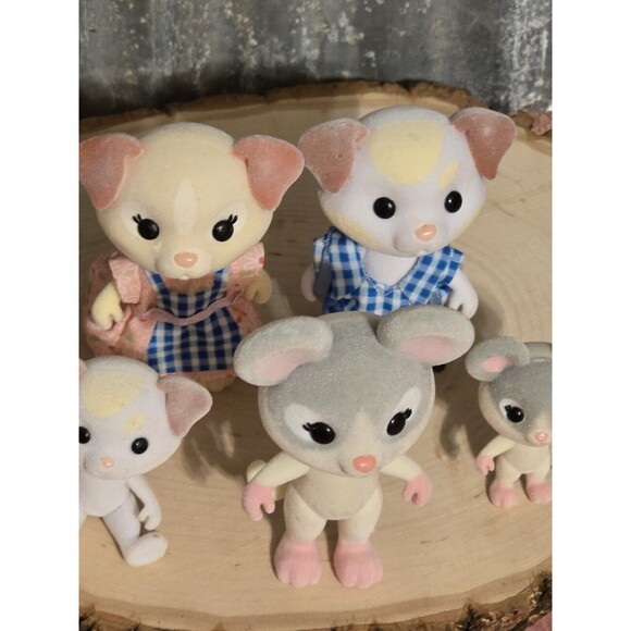 Honey Bee Acres Cheddars Mouse Family - Picture 3 of 4